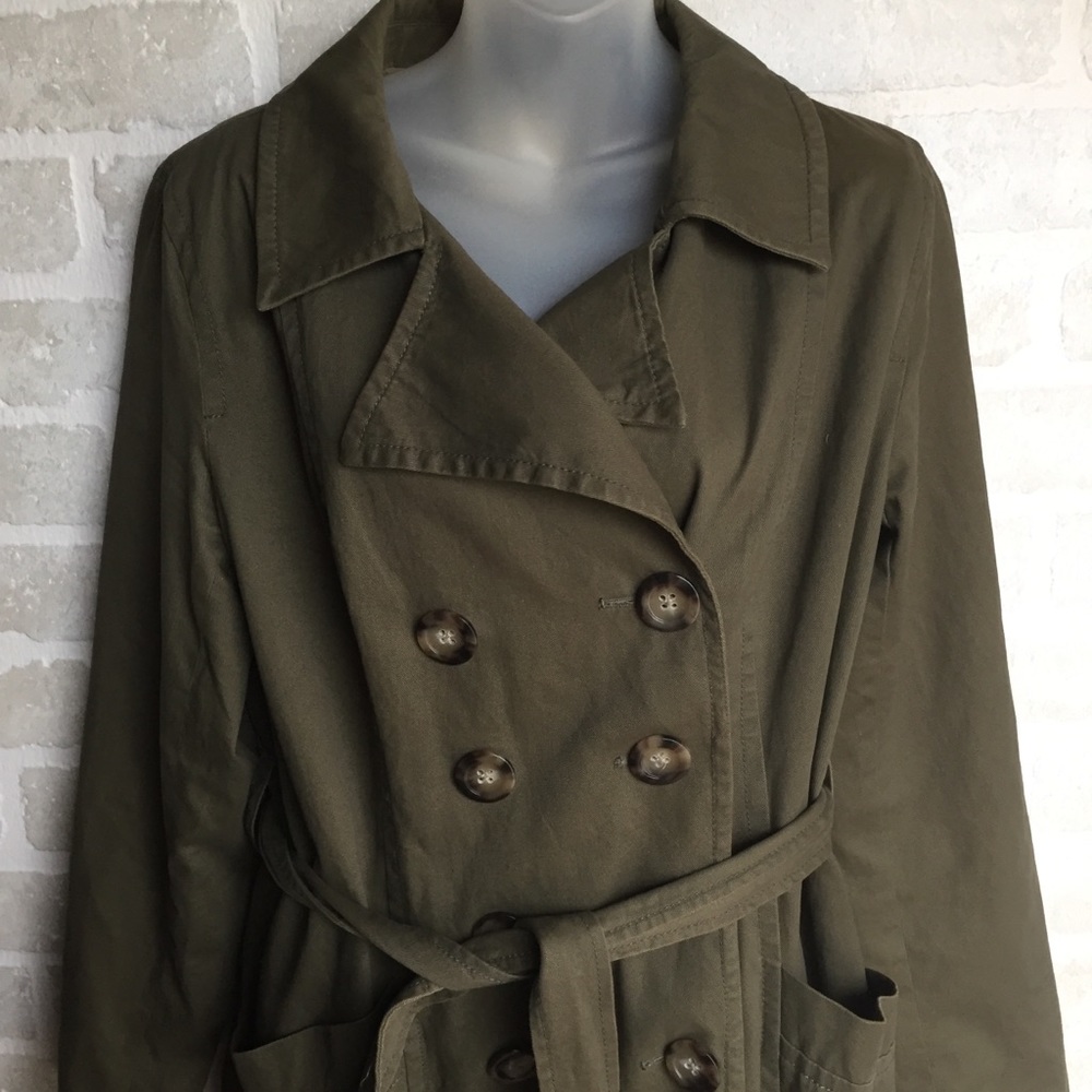 Women’s old navy spring coat size large